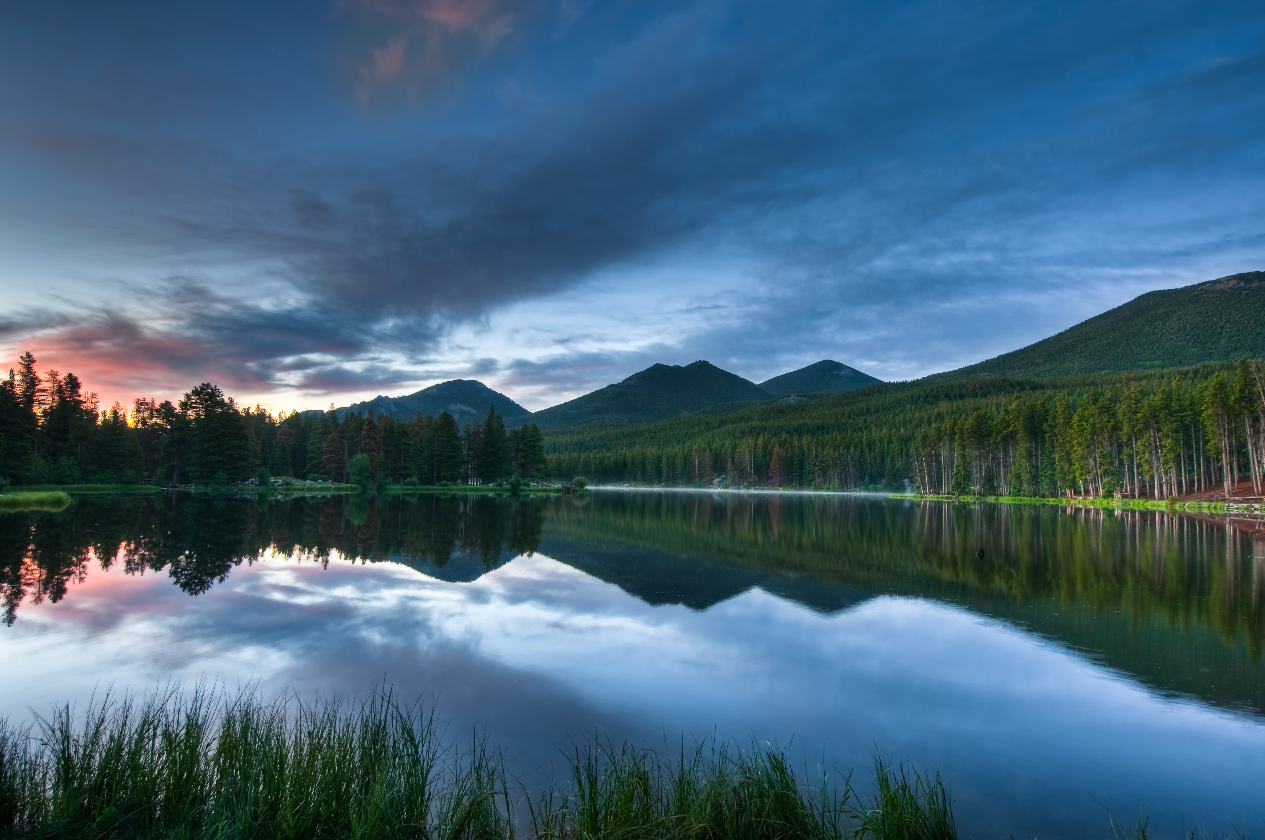sprague lake before sunrise