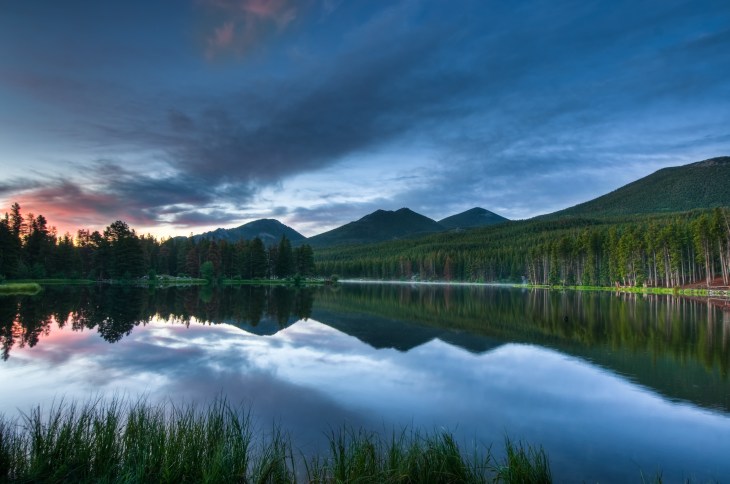 sprague lake before sunrise